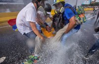 Протягом акції протесту у Венесуелі постраждали 247 осіб
