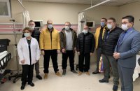 Спасенных с затонувшего сухогруза моряков выписали из больницы
