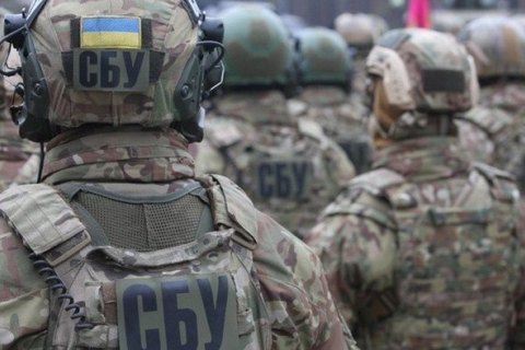 ​СБУ освободила студента, задержанного боевиками "ЛНР" за поднятие украинского флага над школой