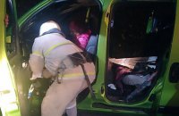 На трасі в Миколаївській області в ДТП з мікроавтобусом одна людина загинула, семеро постраждали
