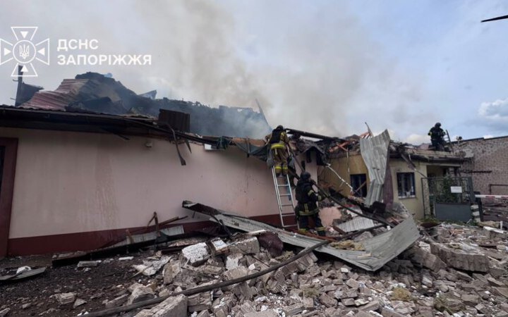 Ворог вдарив по Запоріжжю. Є загибла і поранені, зокрема діти (оновлено)
