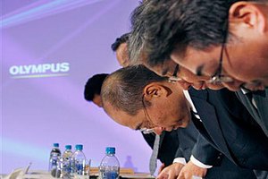 Производителя фотокамер Olympus заподозрили в связях с якудза