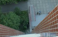 ​В Киеве рабочий, устанавливавший окна, выпал с седьмого этажа поликлиники
