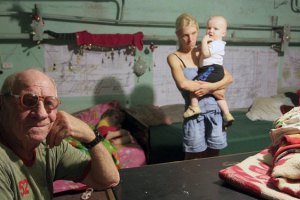 В зоне боевых действий на Донбассе погибли около 60 детей