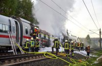 В Германии на ходу загорелся скоростной пассажирский поезд