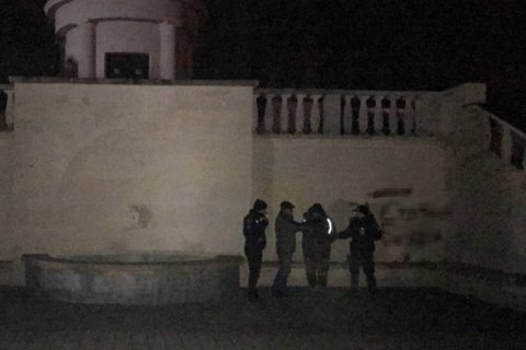 Во Львове задержали двух жителей Краматорска за провокацию на Мемориале орлят