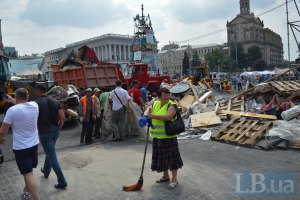 По улицам Крещатик, Городецкого и Михайловской возобновилось движение