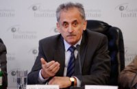 Азаров "бессмысленно теоретизирует" о туркменском газе, - нардеп
