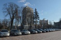 Рада передала київським лікарням 25 автомобілів