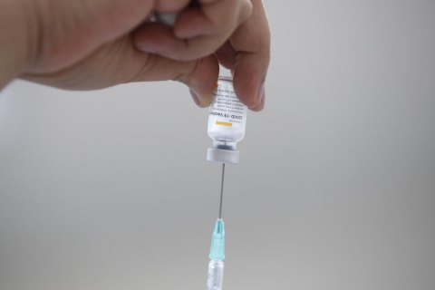 У Канаді радять замість другої дози AstraZeneca колоти Pfizer або Moderna