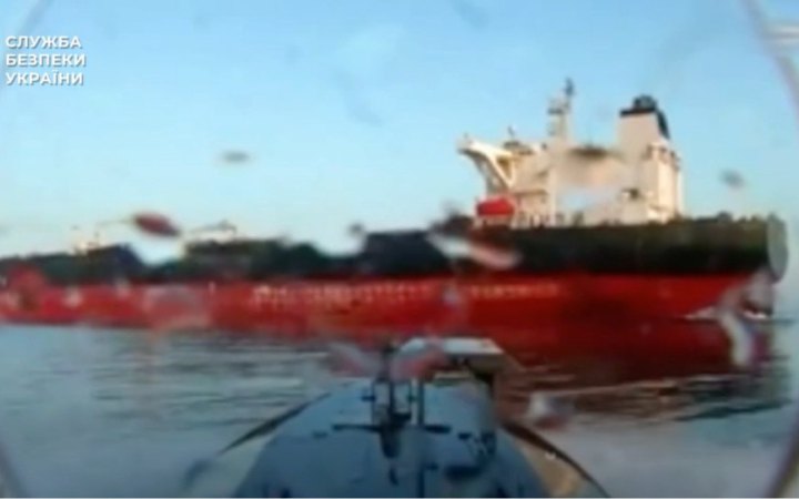 Морський дрон СБУ "Sea Baby" уразив танкер "тіньового флоту" РФ у Чорному морі