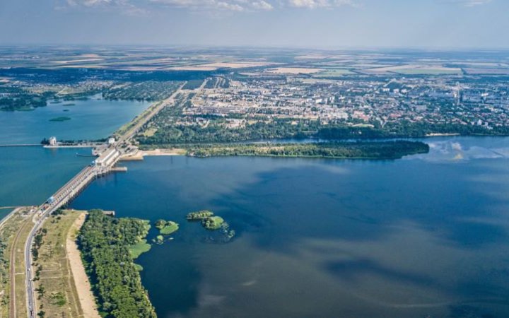 Зараз тривають бої за острови у дельті Дніпра, − британська розвідка