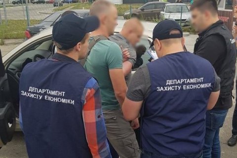 ​В Киевской области депутат сельсовета вымогал 1 млн гривен за земучастки под захоронение (обновлено)