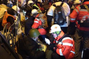 Медики Евромайдана призывают мир отреагировать на нарушение прав врачей 