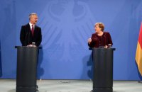Єнс Столтенберг: НАТО уважно слідкує за ситуацією з російськими військами біля України