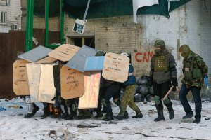 "Афганцы" договорились с МВД и СБУ освободить КГГА и Украинский дом. "Правый сектор" опровергает информацию