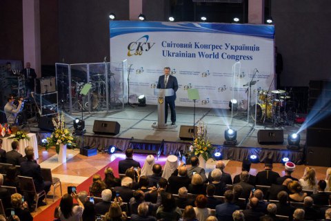 Порошенко попросил диаспору помогать в противостоянии с Россией