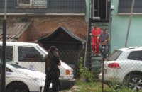 В Сумах женщина открыла стрельбу в офисе и ранила двух людей