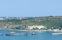 До Севастополя повернулися обидві плавучі майстерні Чорноморського флоту Росії
