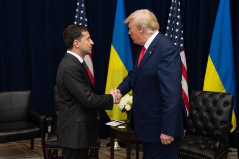 Трамп случайно назвал Зеленского "новым российским президентом"