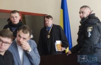 Суд не смог избрать меру пресечения четырем подозреваемым в деле о закупке бронежилетов