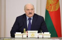 Лукашенко зібрався закрити посольства у країнах, які заморозили контакти з Білоруссю