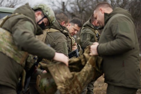 Зеленський планує 8 квітня відвідати Донбас, - ЗМІ