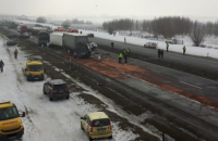 У Польщі через туман зіткнулися 76 автомобілів