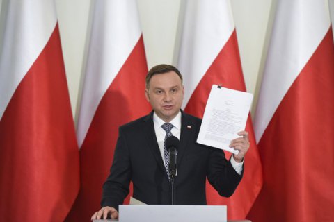 Дуда назвал Смоленскую катастрофу и Украину причинами сложных отношений с РФ