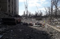 У Чернігові через постійні ворожі обстріли рух мостом для авто і пішоходів усе ще неможливий