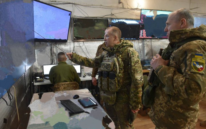 Сирський: На сході України росіяни не припиняють наступи по всьому фронту