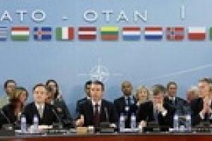 Расмуссен впервые проводит заседание Совета НАТО