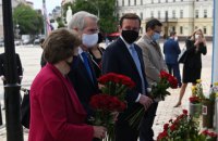 Американські сенатори обговорили із Зеленським реформи в Україні