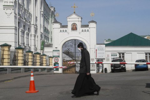 Зеленский ответил на петицию с требованием передать Киево-Печерскую лавру ПЦУ