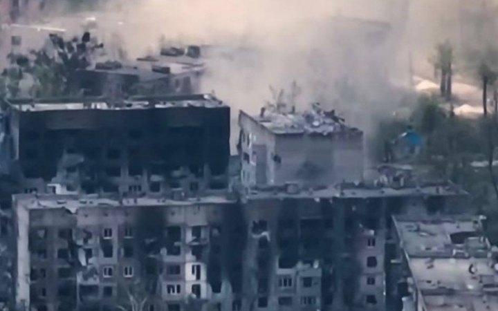 Ворог продовжує розстрілювати Луганщину з артилерії та авіації, – голова ОВА