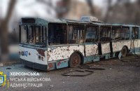 Окупанти вкотре вдарили по автопідприємству у Херсоні