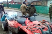 У Рівненській області копачі бурштину відбили в поліції мотопомпу та погрожували розправою