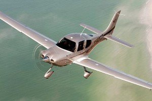 ВВС Франции получили учебные самолеты Cirrus