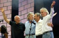 Группа Pink Floyd воссоединилась на сцене в классическом составе