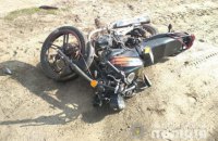 На Волині дві неповнолітні сестри потрапили в аварію на мотоциклі, одна з них загинула