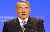 Назарбаев велел очистить госкомпании от "живчиков" и "зайчиков"