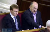 Табаловы, несмотря на заявление оппозиции, продолжают голосовать