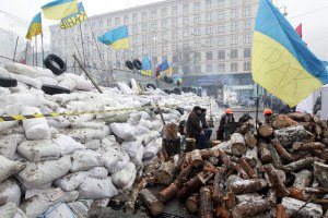 ГАИ не пускает машины с дровами на Майдан из-за отсутствия согласия КГГА