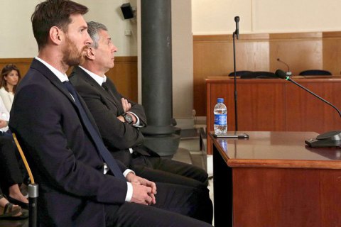 Прокуратура согласилась заменить тюремный срок Месси на штраф