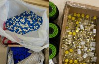 Группу спортсменов поймали на контрабанде анаболиков