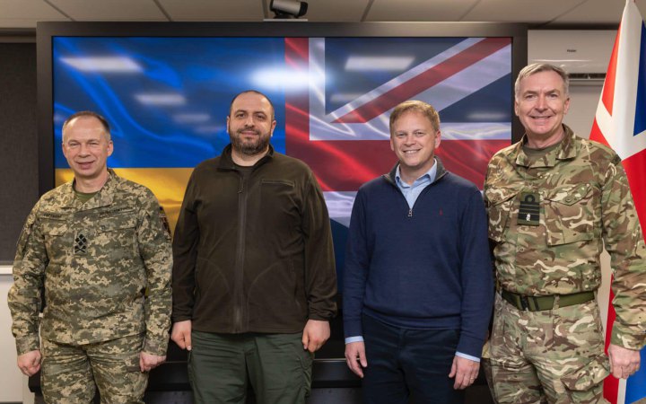 Головком Сирський та міністр оборони Умєров зустрілися із адміралом Радакіним та Грантом Шаппсом