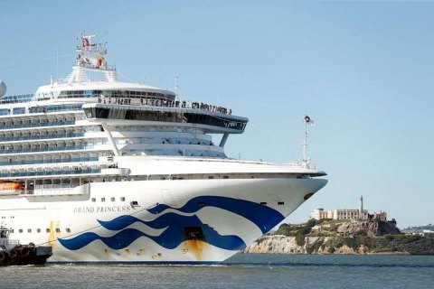 На изолированном из-за коронавируса лайнере Grand Princess находятся 49 украинцев