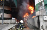 83 рятувальники гасили пожежу на промисловому підприємстві в Миколаєві (оновлення)