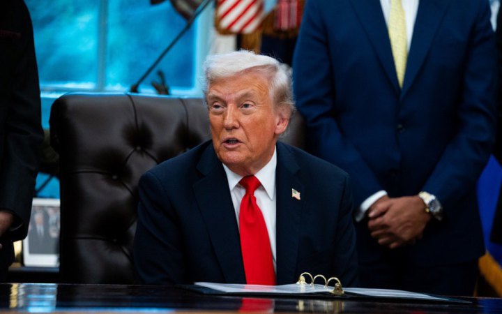 Трамп стверджує, що Індія "практично припинила" купувати російську нафту