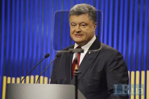 Порошенко считает мудрым праздновать Рождество дважды